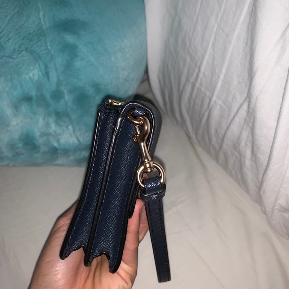 Beautiful navy coach purse - Picture 8 of 8